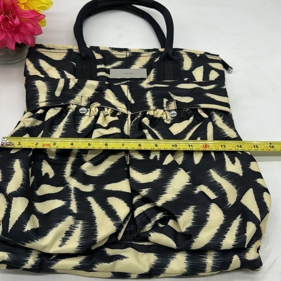 Calvin Klein Black White Nylon Lightweight Tote Bag TOT5246 - Picture 4 of 8
